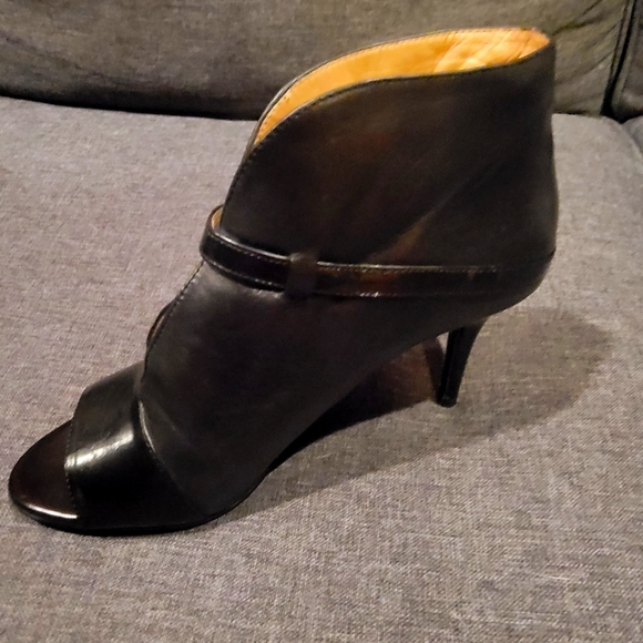 Mark Fisher Nilasha Heels - Picture 2 of 6